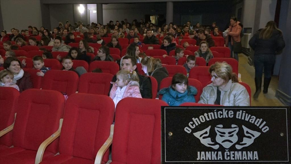 Projekcija filma u Pivnicama