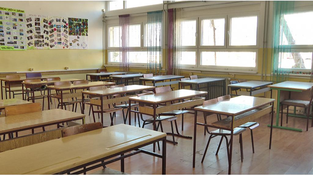 Dojave o bombama i u osnovnim školama u Bačkoj Palanci