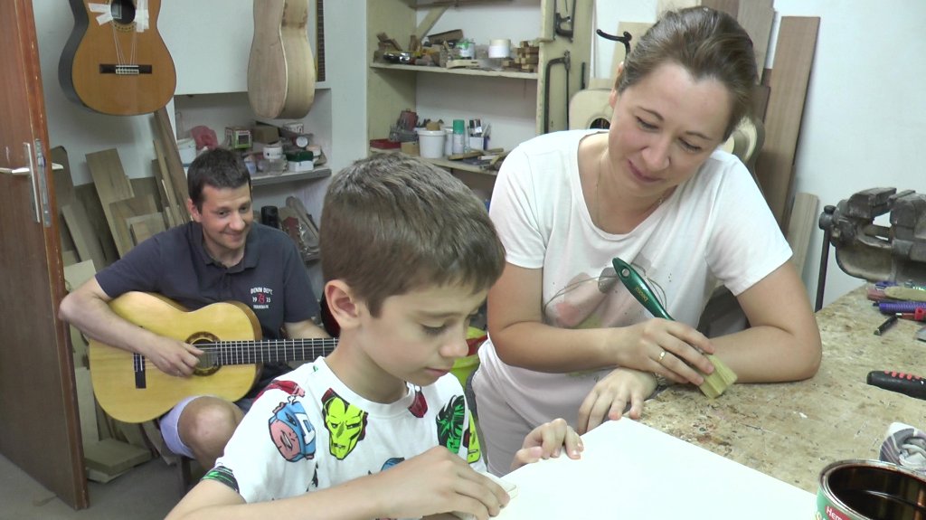 Porodica Jurišin u drvetu pronalazi inspiraciju za svoja remek dela