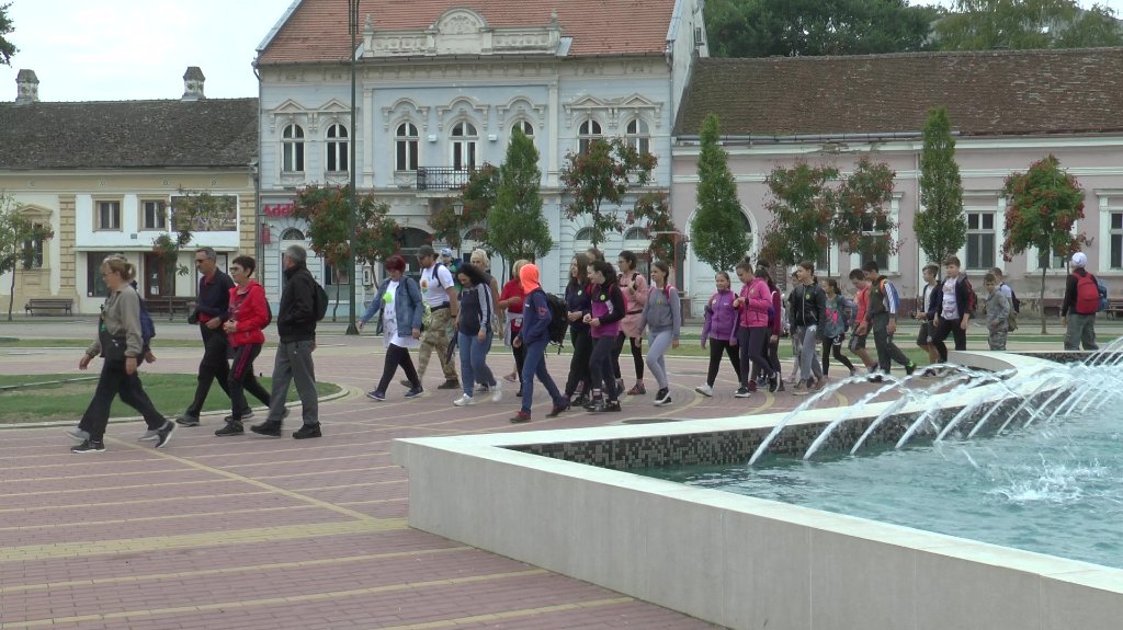 Kiša umanjila odziv akcije pešačenja u Bečeju