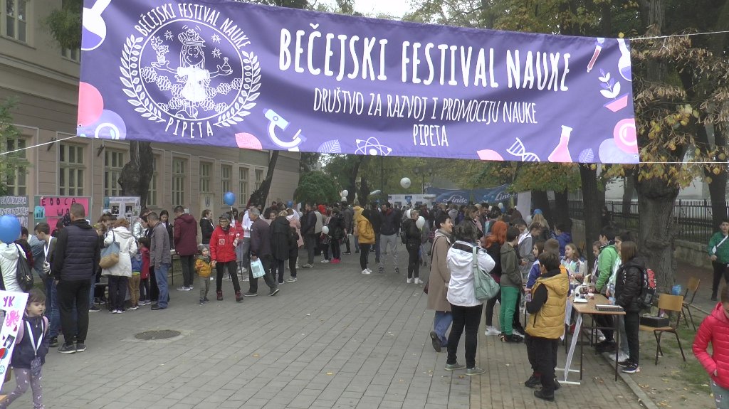 Uspešna premijera „Bečejskog festivala nauke Pipeta“