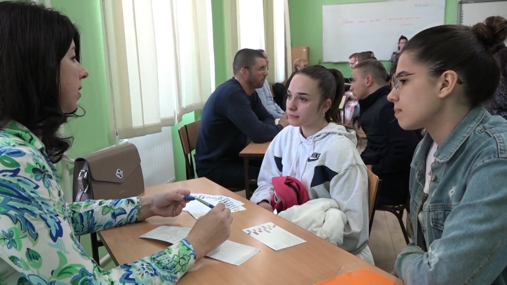 Učenici gimnazije i srednje škole „Dositej Obradović“ prisustvovali radionici „Živa biblioteka“