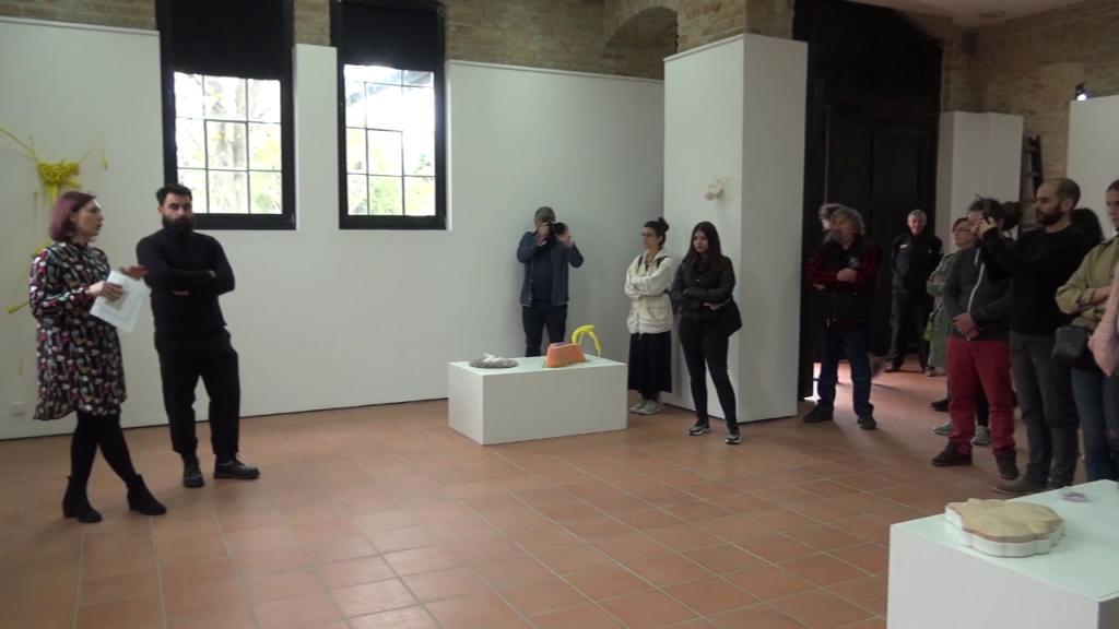 “Plastične misli”, izložba magnetske privlačnosti vajara Petra Sibinovića u salonu Muzeja “Terra”