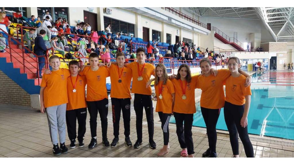 Plivači ,,Velike Kikinde” iz Bečeja doneli deset medalja