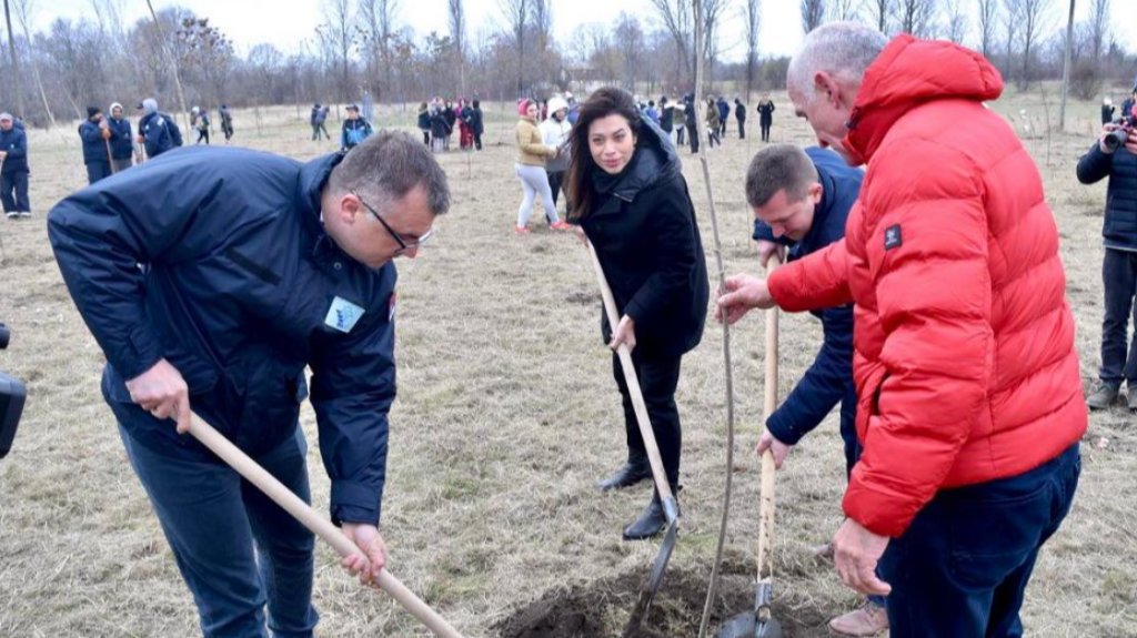 JVP „Vode Vojvodine“ opštini Srbobran doniralo 1.000 sadnica bagrema
