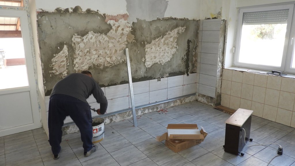 Nastavljena rekonstrukcija Omladinskog doma u Kumanu
