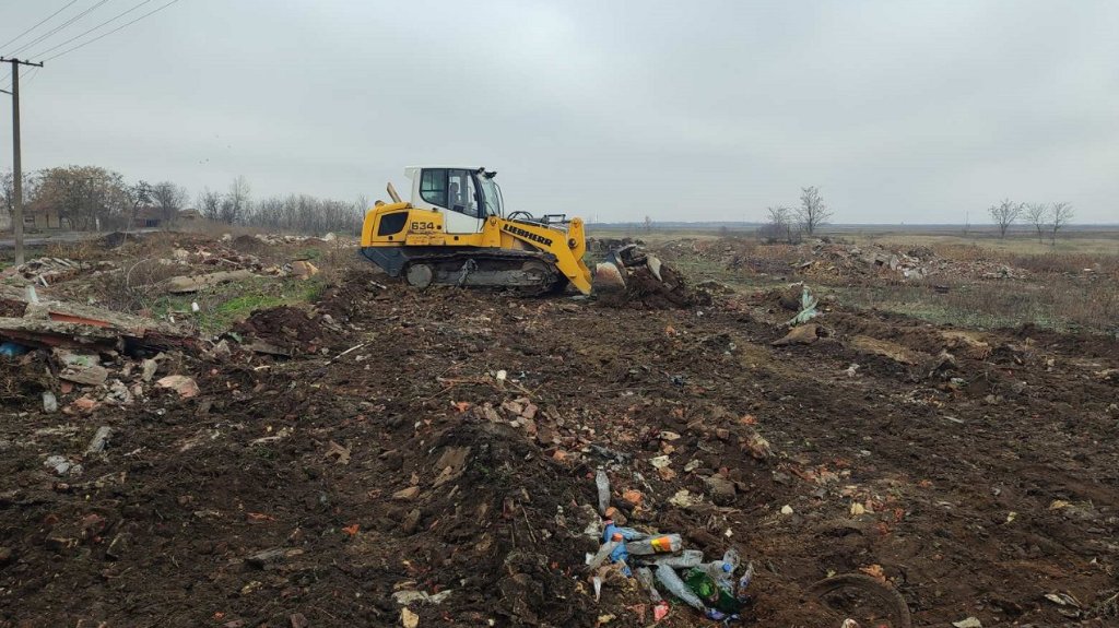 U toku čišćenje divlje deponije „unčić“ u Novom Miloševu