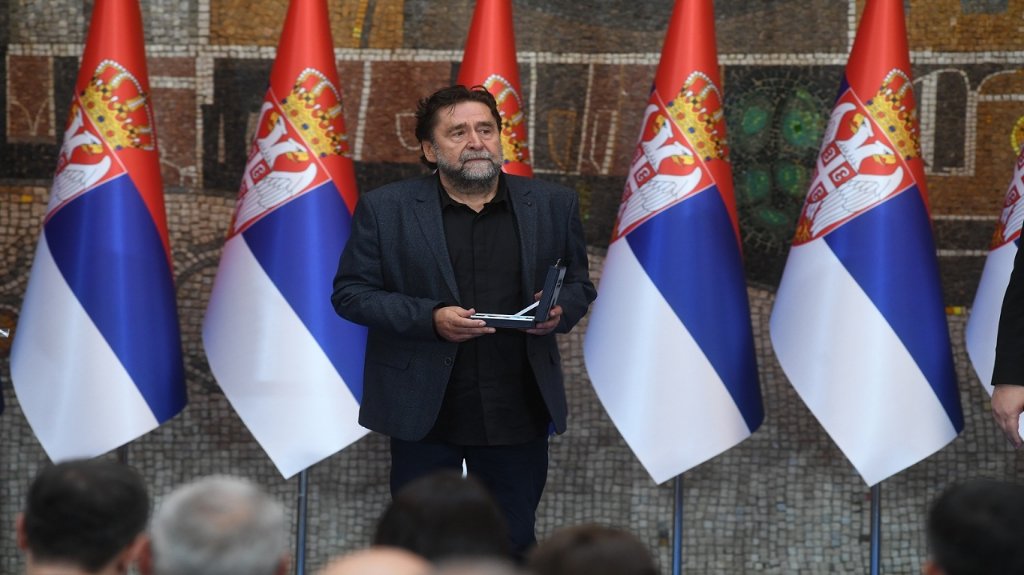 Radovan Vlahović odlikovan Zlatnom medaljom za zasluge predsednika Republike