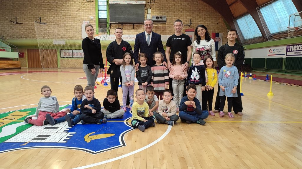 Mališani posetili Sportsko-rekreativni centar „Jedinstvo“