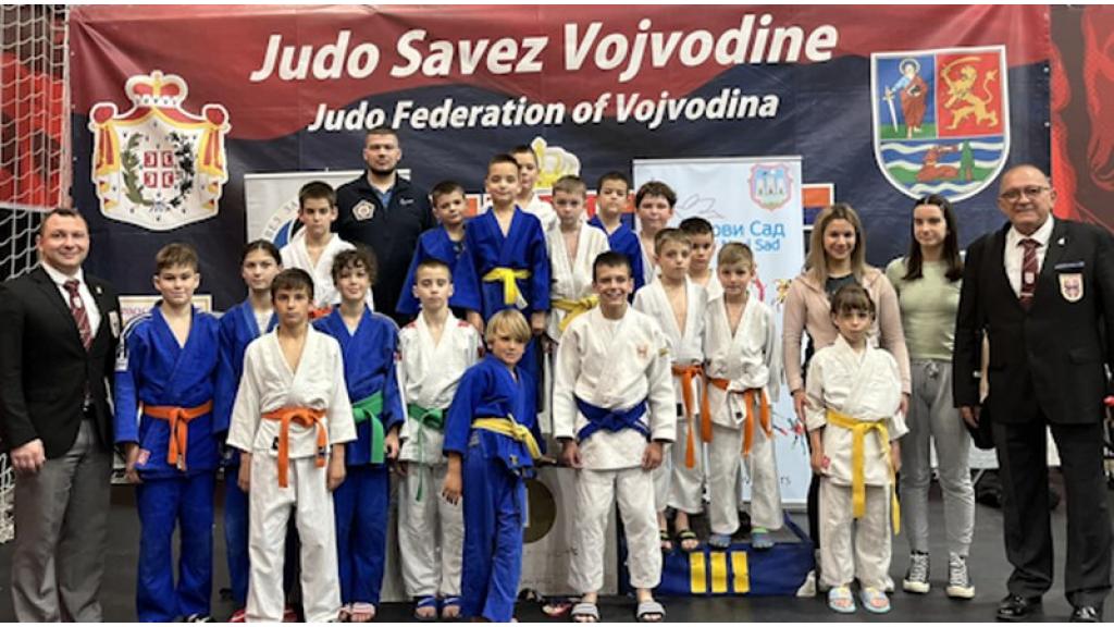 Somborski džudisti na školskom prvenstvu Vojvodine osvojili 9 medalja