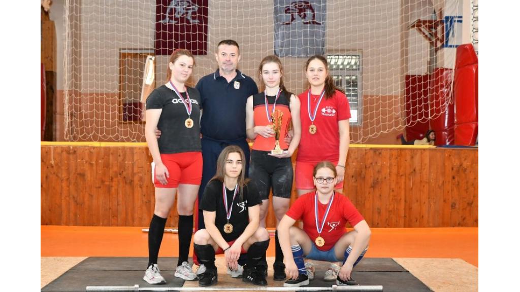 (VIDEO) Ženska Juniorska ekipa KDT “Radnički” postala ekipni prvak Srbije