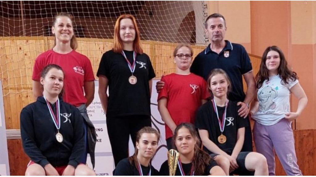 Ženska juniorska ekipa KDT „Radnički“ Sombor najbolja u državi