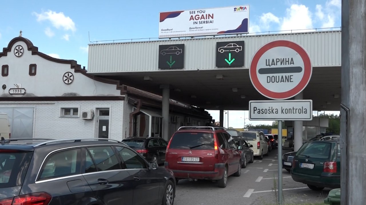 Državljani Srbije pokušali da uđu u Mađarsku sa lažnim pečatima u pasošima
