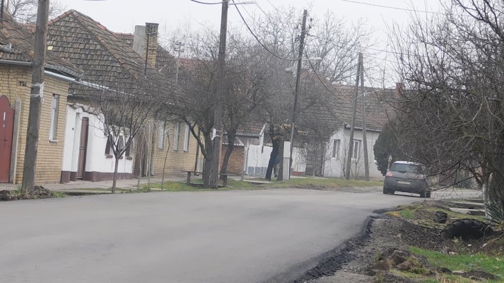 Dve bajmočke ulice dobijaju novi sloj asfalta