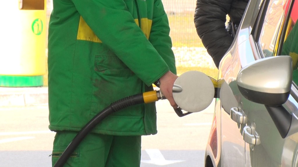 Panika zbog goriva - Vlada demantuje glasine 