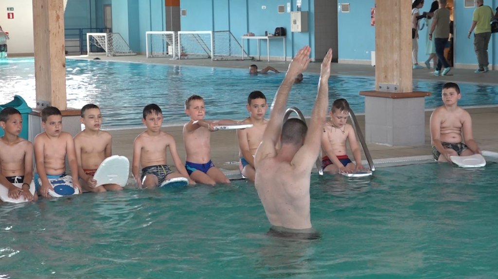 Besplatna školica plivanja za učenike drugih razreda