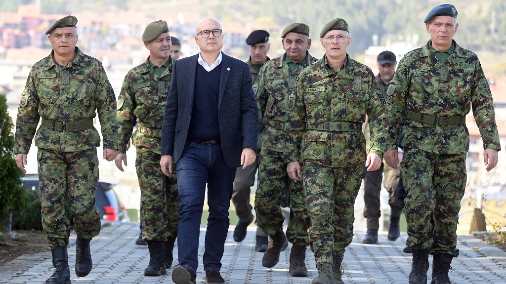 Ministar Vučević: Vojska Srbije je spremna i obučena da izvrši svaku naredbu vrhovnog komandanta