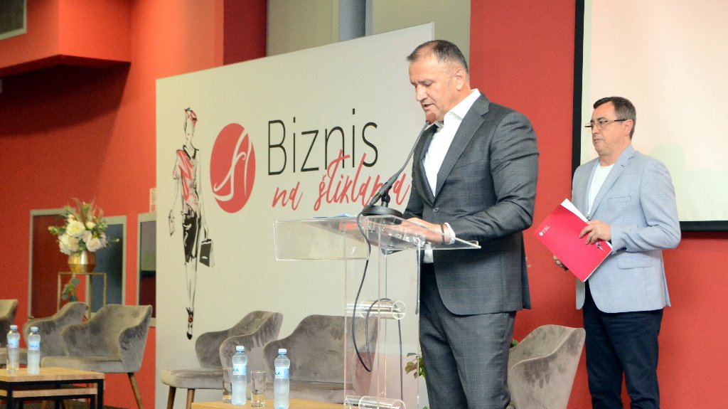 Potpredsednik Ćurčić otvorio Međunarodnu stručnu konferenciju preduzetnica „Biznis na štiklama 2022“