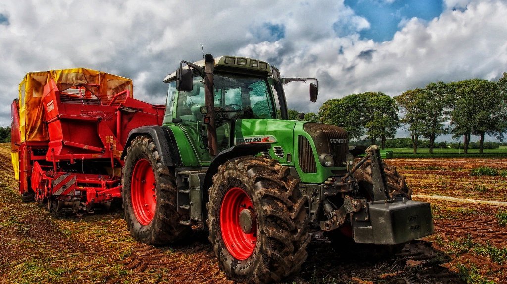 Država sa 125 miliona pomaže zaštitu traktorista